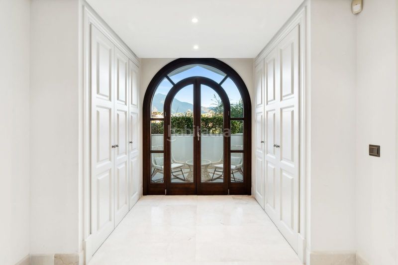 Foto cc488e99-bc4a-4d80-a5ff-94ac1f6823a4. Ático en Centro Estepona