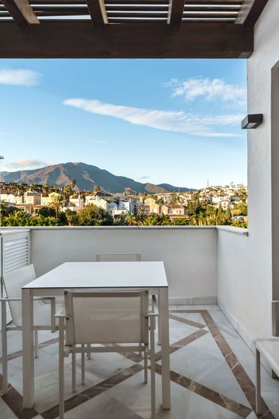 Foto e5658389-f07e-460c-be1b-d4ce0dde5849. Ático en Centro Estepona