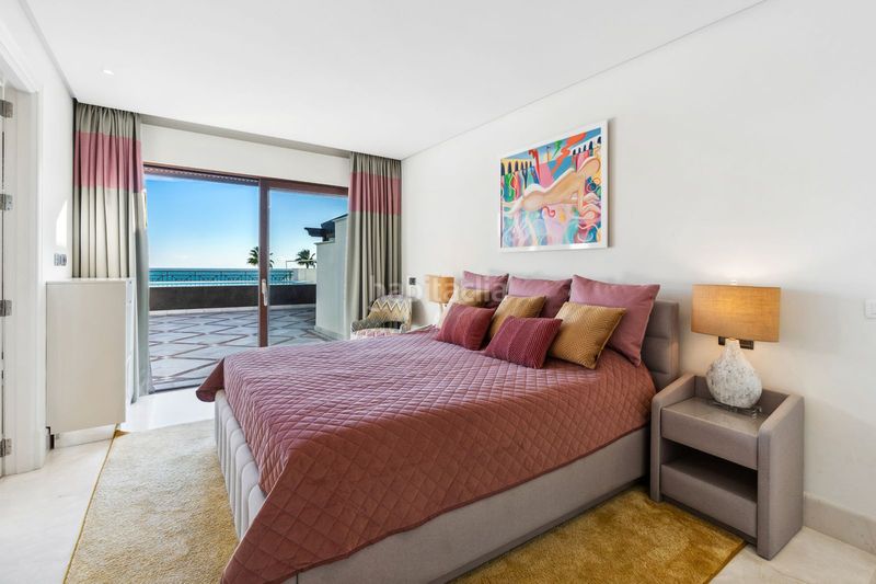 Foto ebca3d3a-4dac-445d-b520-3209a976ff50. Ático en Centro Estepona