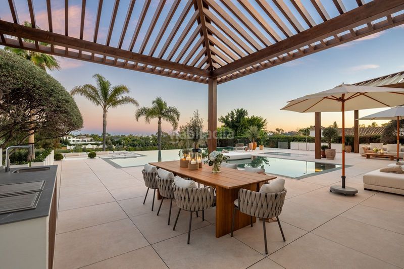 Foto ea73507a-d879-41c7-802f-9cefdb0b685d. Casa adosada en Las Brisas Marbella