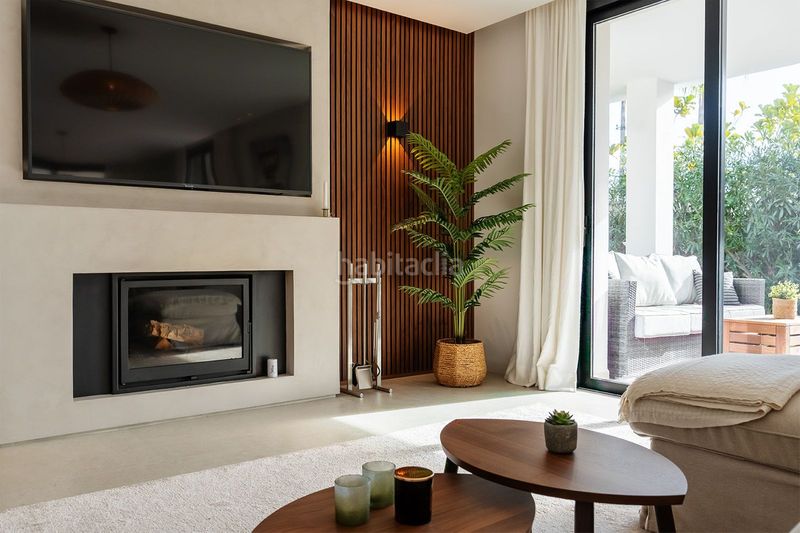 Foto dd951876-88cf-4842-b263-6db16690f933. Casa adossada amb aparcament a Las Brisas Marbella