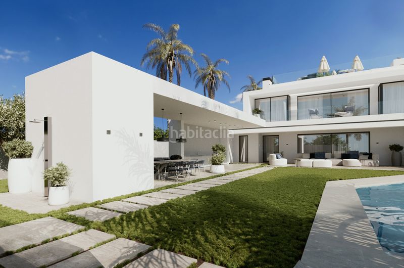 Foto 94a635f7-0af7-452e-9cbf-e83002359f18. Casa adossada amb aparcament a Sierra Blanca Marbella