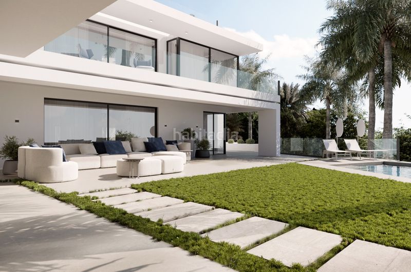 Foto bd25a37e-3d76-40b4-9c2f-668021c7b74b. Casa adossada amb aparcament a Sierra Blanca Marbella