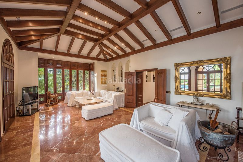 Foto 287042bd-f939-4eb4-bbda-15058bf16198. Casa adossada a La Zagaleta Benahavís