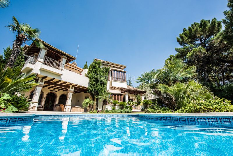 Foto 48ab6a53-798a-4685-b1a1-1f103b8a1d9f. Casa adossada a La Zagaleta Benahavís