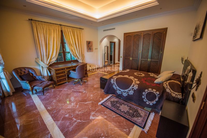 Foto dd7bb336-4cdc-48fe-b68d-01d761666424. Casa adossada a La Zagaleta Benahavís