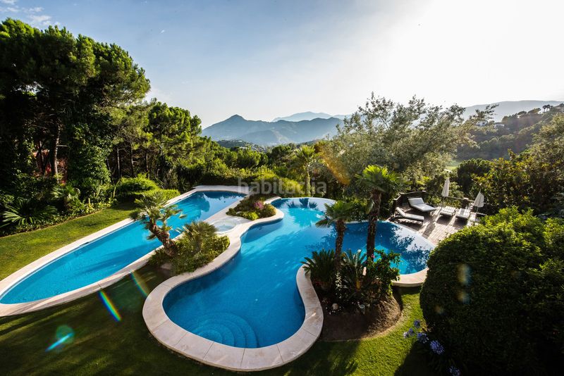 Foto fbab1ab3-5df8-479b-a5a3-9b6964c0e5de. Casa adossada a La Zagaleta Benahavís