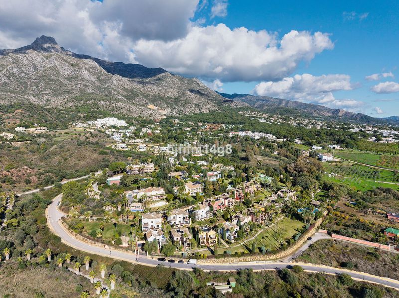 Foto 06f4d0bf-62f4-402e-adb1-e3150565321b. Casa adosada en La Carolina - Guadalpín Marbella