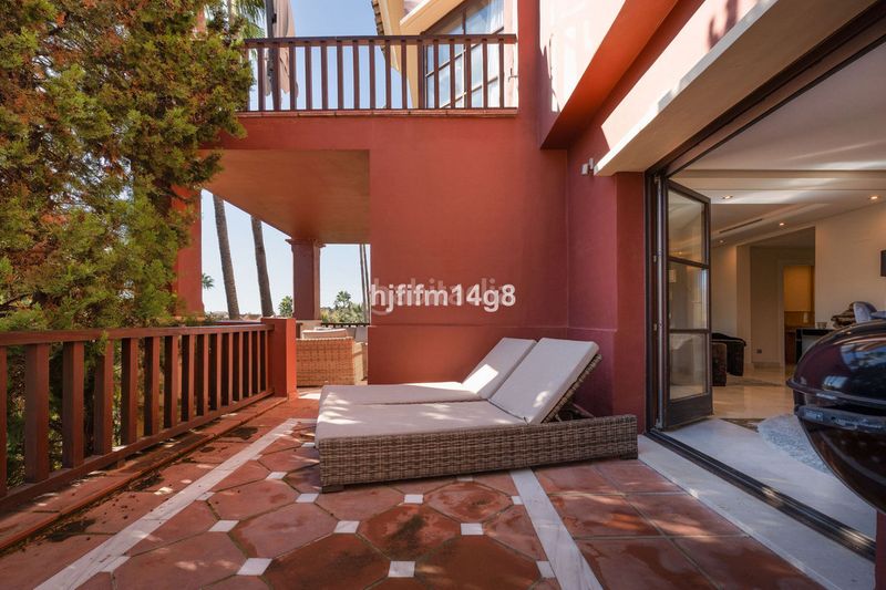 Foto 710e5bf8-326e-4609-b900-45d3b61cf1ca. Casa adossada a La Carolina - Guadalpín Marbella