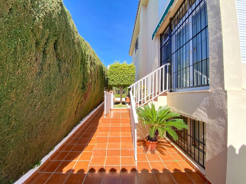 Foto 93a9a144-e467-49f4-a65d-dfab46b908dd. Casa adossada a Casco Antiguo Marbella