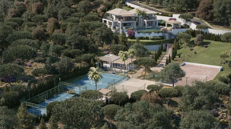 Foto 60122324-2dad-43c2-ad9e-6a2d10f13d6a. Casa adossada amb aparcament a La Quinta Benahavís