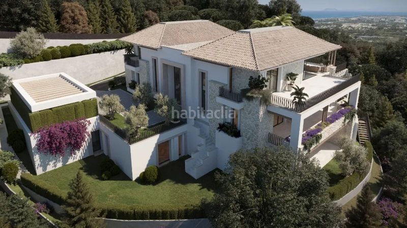 Foto 97209d98-318a-4f9d-b740-48e3ea47681d. Casa adossada amb aparcament a La Quinta Benahavís