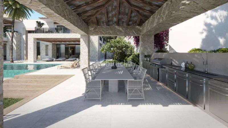 Foto a85a53e7-984c-4051-b61f-09dbfc6ec72d. Casa adossada amb aparcament a La Quinta Benahavís