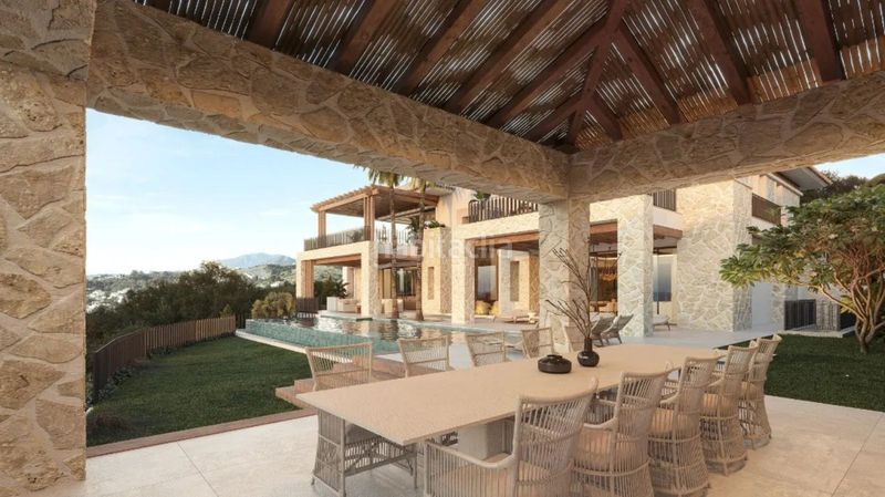 Foto b938f0bc-3faf-42b3-a90f-3b91e5ac55ae. Casa adossada amb aparcament a La Quinta Benahavís