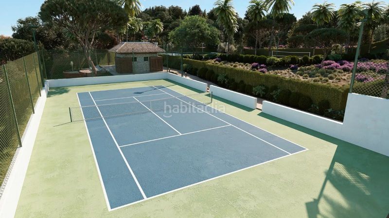 Foto cf9d11c3-6255-4a72-8823-e98440e40694. Casa adossada amb aparcament a La Quinta Benahavís