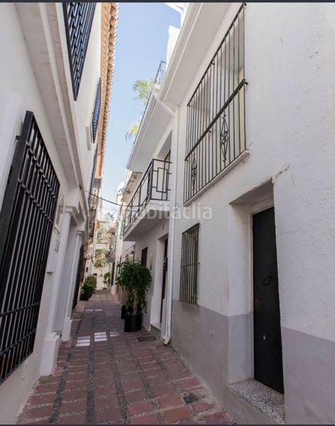 Foto d7956839-94e4-486b-963b-84b70271cc02. Casa adossada a Casco Antiguo Marbella