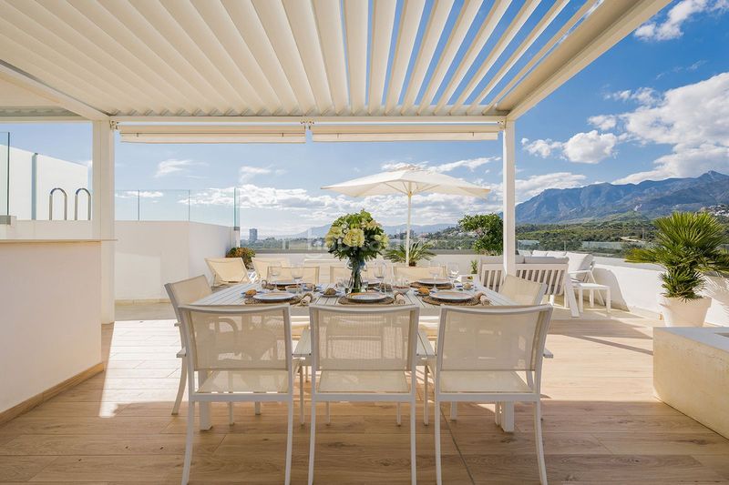 Foto 70d89196-a124-42db-977a-b5373f90b5fc. Ático en Los Monteros Marbella