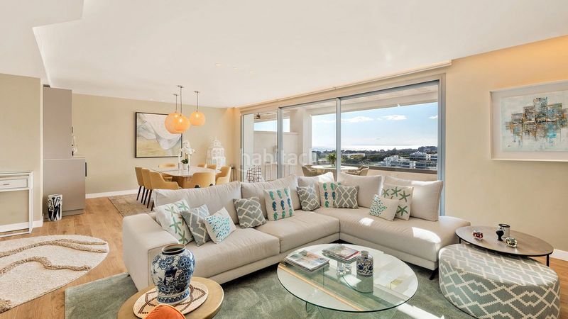 Foto e8ea506f-b06b-402a-b6b9-825e473eb036. Ático en Los Monteros Marbella