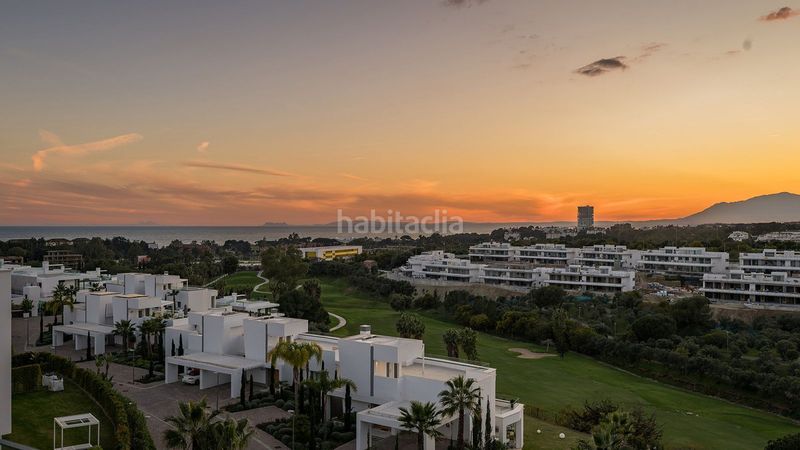 Foto f5aaf80f-b7f7-40d6-a86e-0519343b9c4d. Ático en Los Monteros Marbella