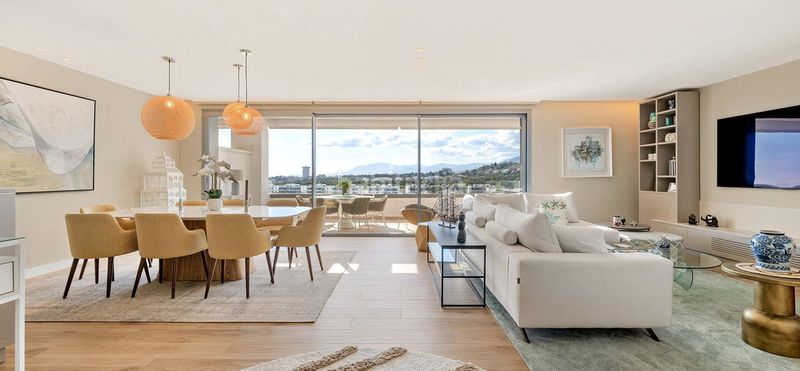 Foto fc67e6b2-a828-4397-b386-b1e4e1c85c44. Ático en Los Monteros Marbella