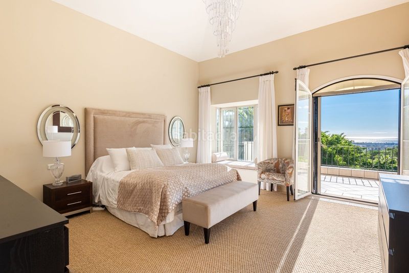 Foto 12806b24-e962-4849-aaa4-1147376a9ffb. Casa adossada amb aparcament a Las Brisas Marbella