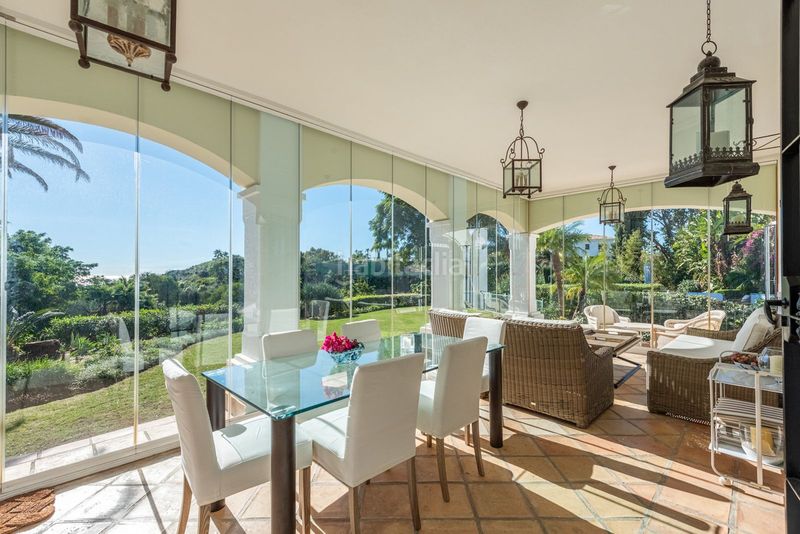 Foto 1739ffba-a59f-4ca5-9c98-d483147b6d17. Casa adossada amb aparcament a Las Brisas Marbella