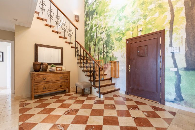 Foto 36ca60b6-8932-42eb-8b85-a919bc369fb6. Casa adossada amb aparcament a Las Brisas Marbella