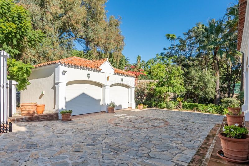 Foto 39d601a1-77e6-4aa9-a978-83eb13b29464. Casa adossada amb aparcament a Las Brisas Marbella