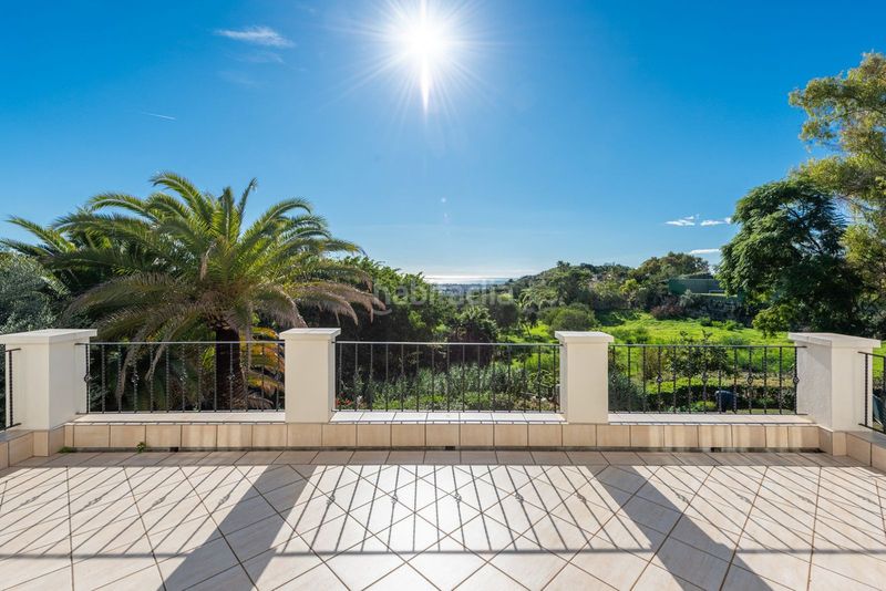 Foto 435c910a-adbd-4906-b88e-9a2963d11ab9. Casa adossada amb aparcament a Las Brisas Marbella