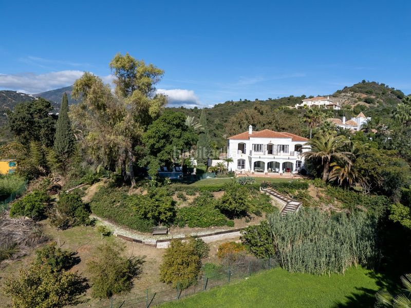 Foto 5fd11f0b-922d-4238-b04f-21f64a3dac2c. Casa adossada amb aparcament a Las Brisas Marbella