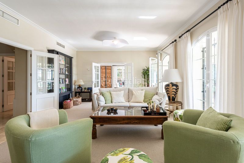 Foto e7792a8d-b94b-4504-a8c2-c51aa49bfe65. Casa adossada amb aparcament a Las Brisas Marbella