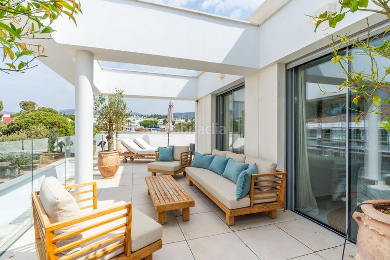 Foto 672ce166-e9a6-4bd1-b458-27d8e578e0d0. Ático en Elviria Marbella