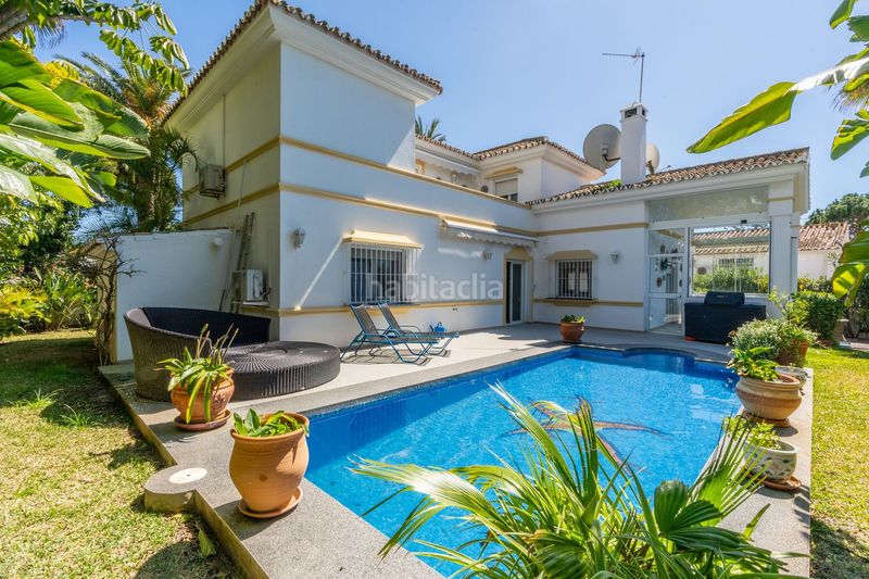 Foto 17ca0bab-3871-4daf-93d5-d1edf13e12ff. Casa adosada en Marbesa Marbella