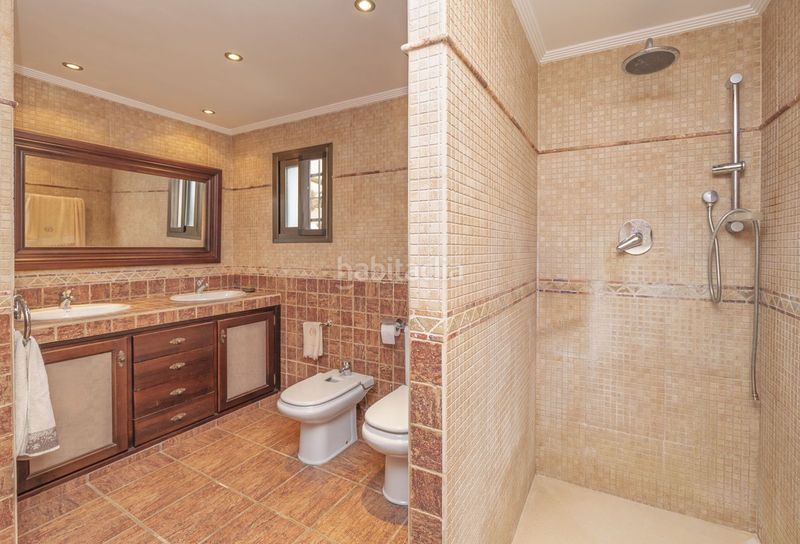 Foto 8c6e09f7-fd81-4c05-a3b4-980ab7feeaca. Casa adossada a Las Chapas - Alicate Playa Marbella