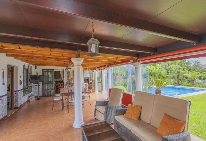 Foto f6bca9ee-c11f-4d6b-a0fe-4486eb6bb42f. Casa adossada a Las Chapas - Alicate Playa Marbella