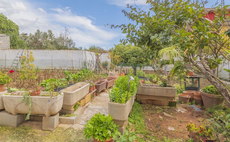 Foto f7b7cef6-54ae-49de-91c2-a5f4e930f332. Casa adossada a Las Chapas - Alicate Playa Marbella