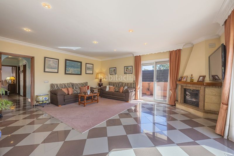 Foto 1445d35d-a878-4eb0-9e6c-64cc729258bb. Casa adossada a La Quinta Benahavís