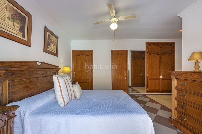 Foto b7d4c83c-b93d-4d83-bfbf-da26fdf9acfd. Casa adossada a La Quinta Benahavís