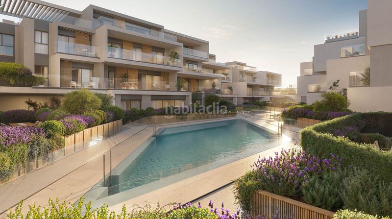 Foto 1154328d-ad2f-4f10-b881-bf30b311ab78. Dúplex en Nueva Andalucía centro Marbella