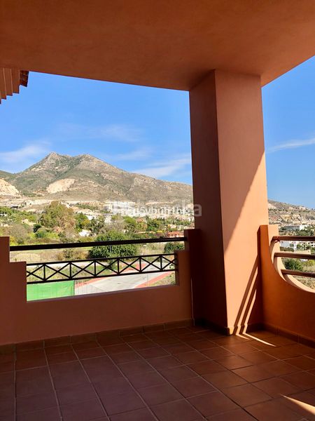 Foto 107fba9c-00f4-42fa-b5f2-7ef4dd2564ef. Casa adossada a Centro Benalmádena