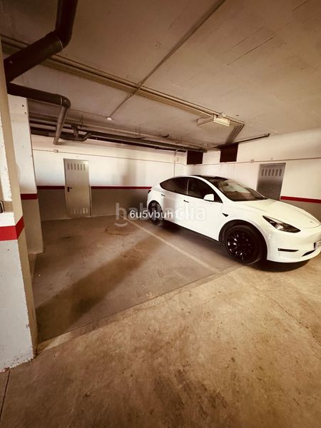 Foto 4aae9c75-d02f-40ff-8e1d-ff8ae06f89fb. Casa adossada a Centro Benalmádena