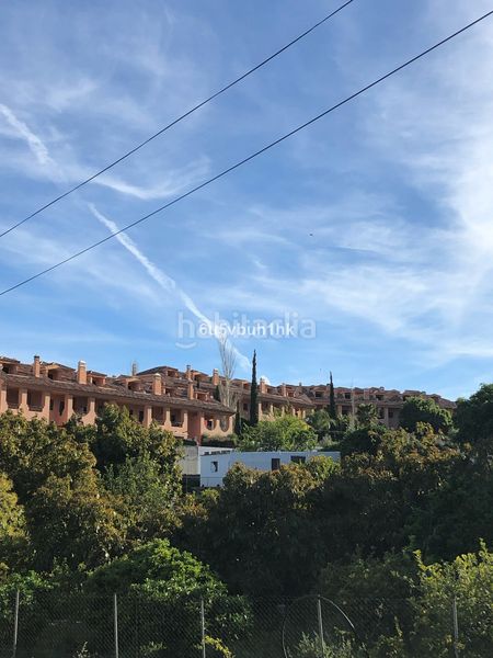 Foto 809f9431-f3e0-4dd9-9a52-64d105358ee9. Casa adossada a Centro Benalmádena