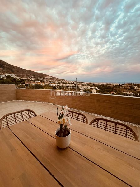 Foto 935a2530-ef5a-4236-8d3e-9420e3888ca0. Casa adossada a Centro Benalmádena