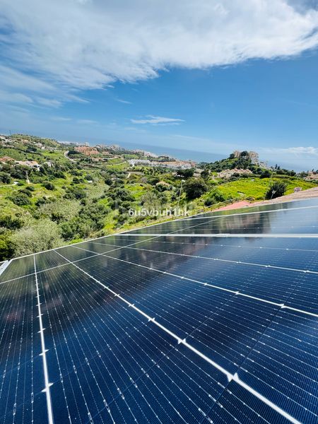 Foto e058b432-4cb2-4b4b-8fba-cd72adabe33c. Casa adossada a Centro Benalmádena