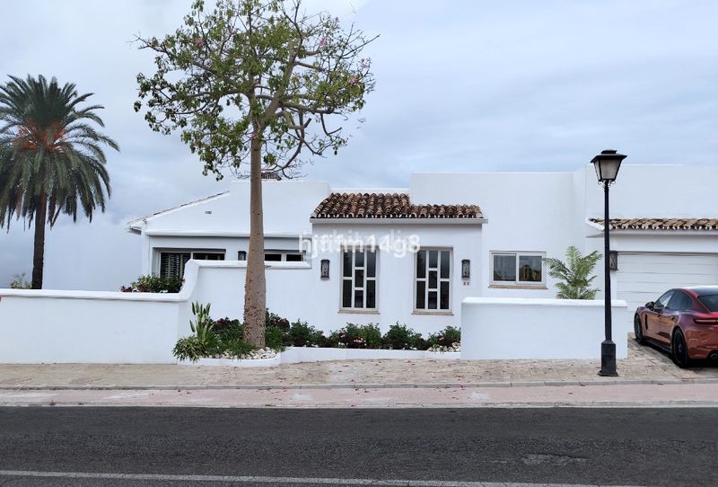 Foto 00898454-32f5-429e-af86-430ef62c607f. Maison jumelée dans Las Brisas Marbella