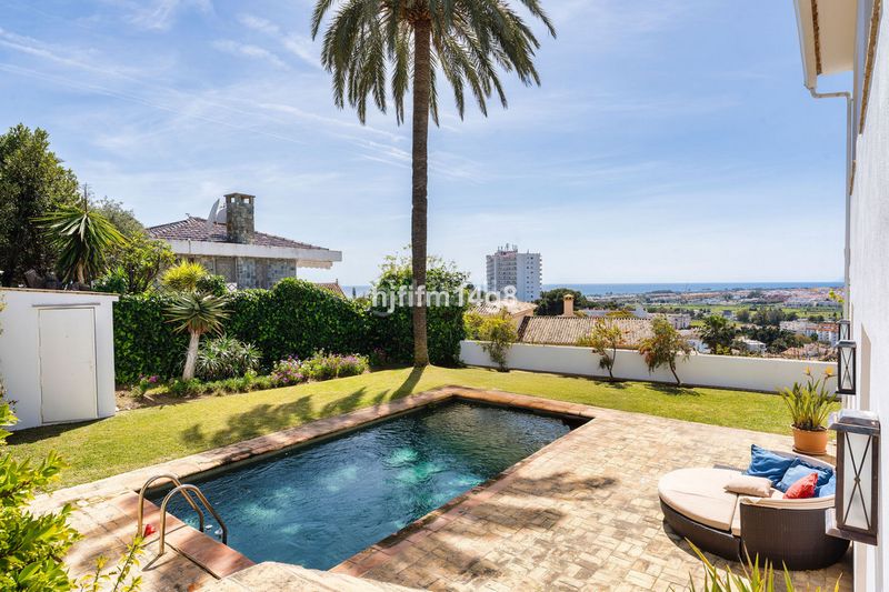 Foto 2ca4dcd6-0ac3-4b41-b075-2691744ae287. Maison jumelée dans Las Brisas Marbella
