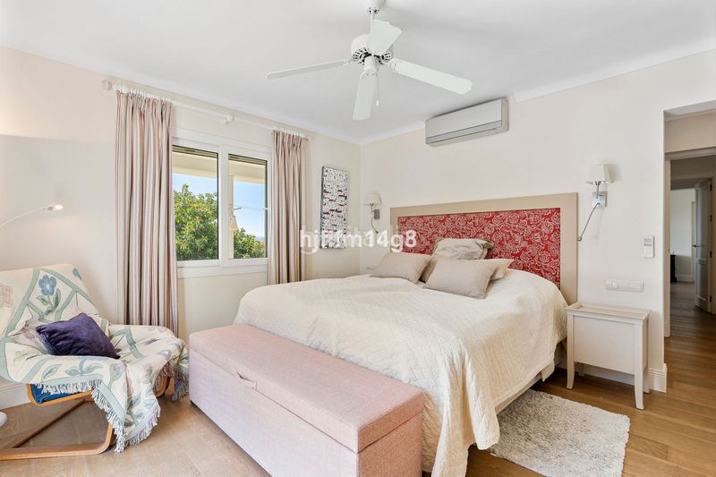 Foto bbc94b4d-4922-40f4-8e61-1e9b59d8c25a. Maison jumelée dans Las Brisas Marbella