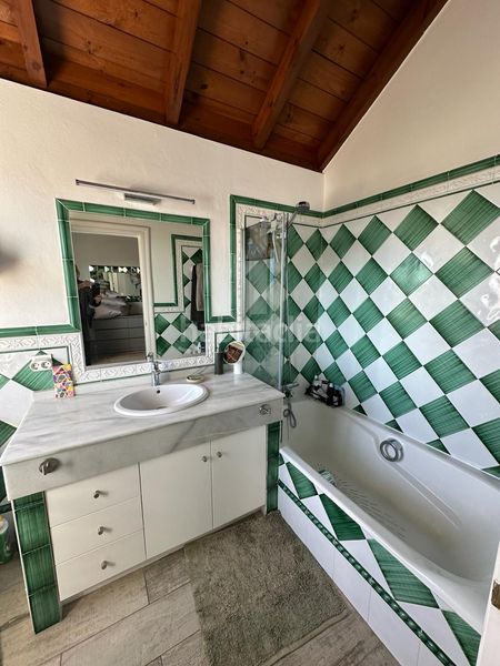 Foto 92ff58f0-7d67-4cfb-9715-0a160c5f04e2. Casa adossada a La Carolina - Guadalpín Marbella