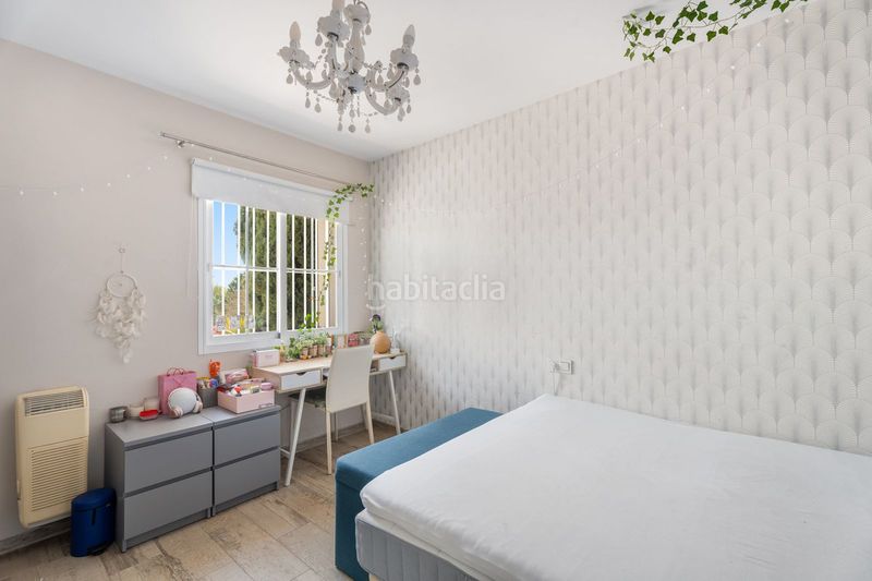 Foto f15003fb-c93f-4f00-ac5e-c93d5e2048d8. Casa adossada a La Carolina - Guadalpín Marbella