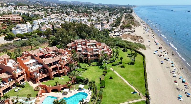 Foto 9b36472f-e6bd-408a-9431-a15845307a21. Àtic amb aparcament a Los Monteros Marbella